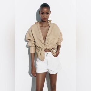 NEW Zara White Denim High Rise
Mom Shorts Size 8